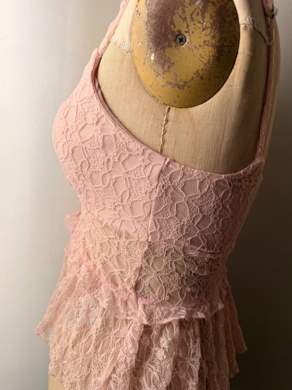 HOLLISTER RUFFLE LACE CAMI *NWT - Picture 4 of 9